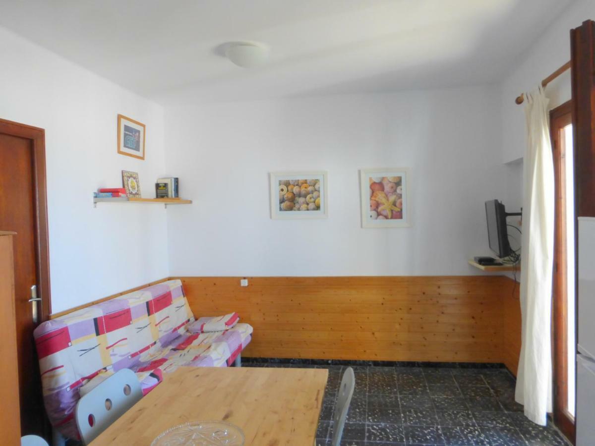 Rentalmar El Capitan Hospitalet De L'Infant Exterior photo